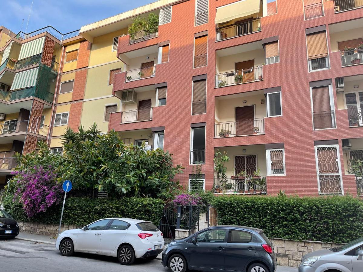 Moderno Home 1 Барі Екстер'єр фото